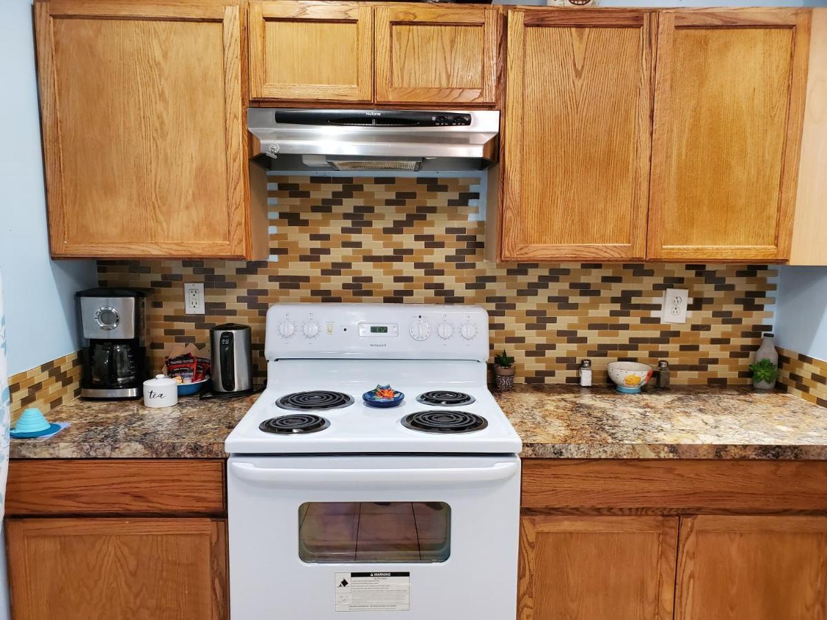 6 Minutes From The Falls! Spacious 2Nd Floor Apartment Sleeps 5 Niagara Falls Exterior photo